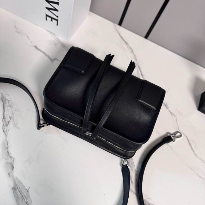 L0ew* Small Amazona 180 bag in soft calfskin(HIGH-END GRADE)