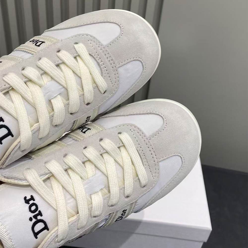 D10r Ribbon Sneaker