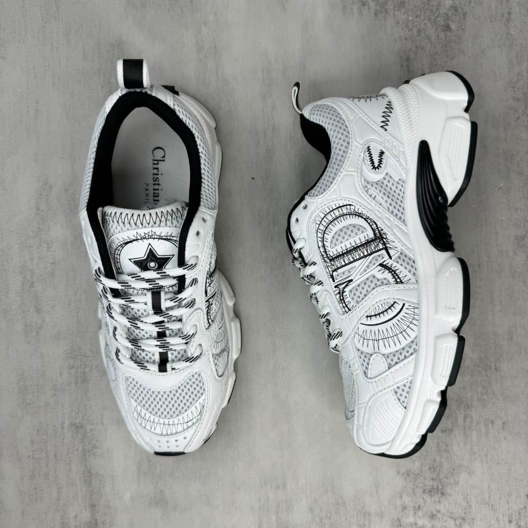 D10r Chrono Sneaker
