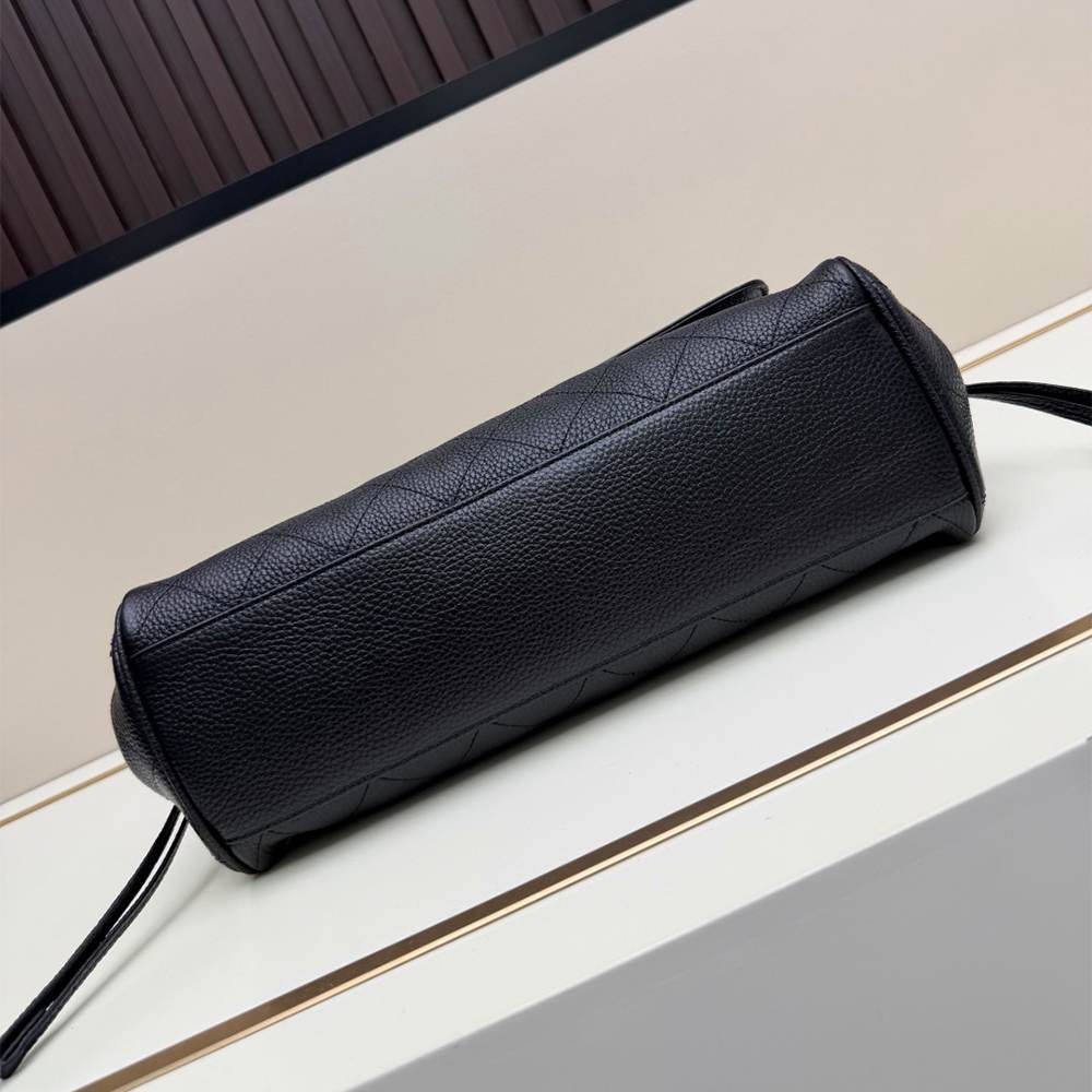 Ch**el Small Shopping Bag(HIGH-END GRADE)