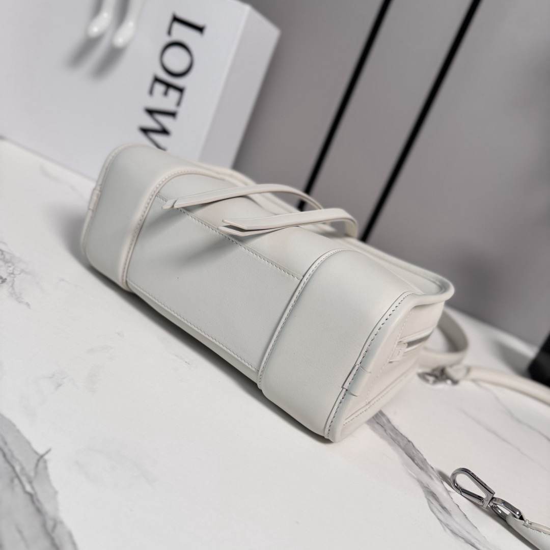 L0ew* Small Amazona 180 bag in soft calfskin(HIGH-END GRADE)