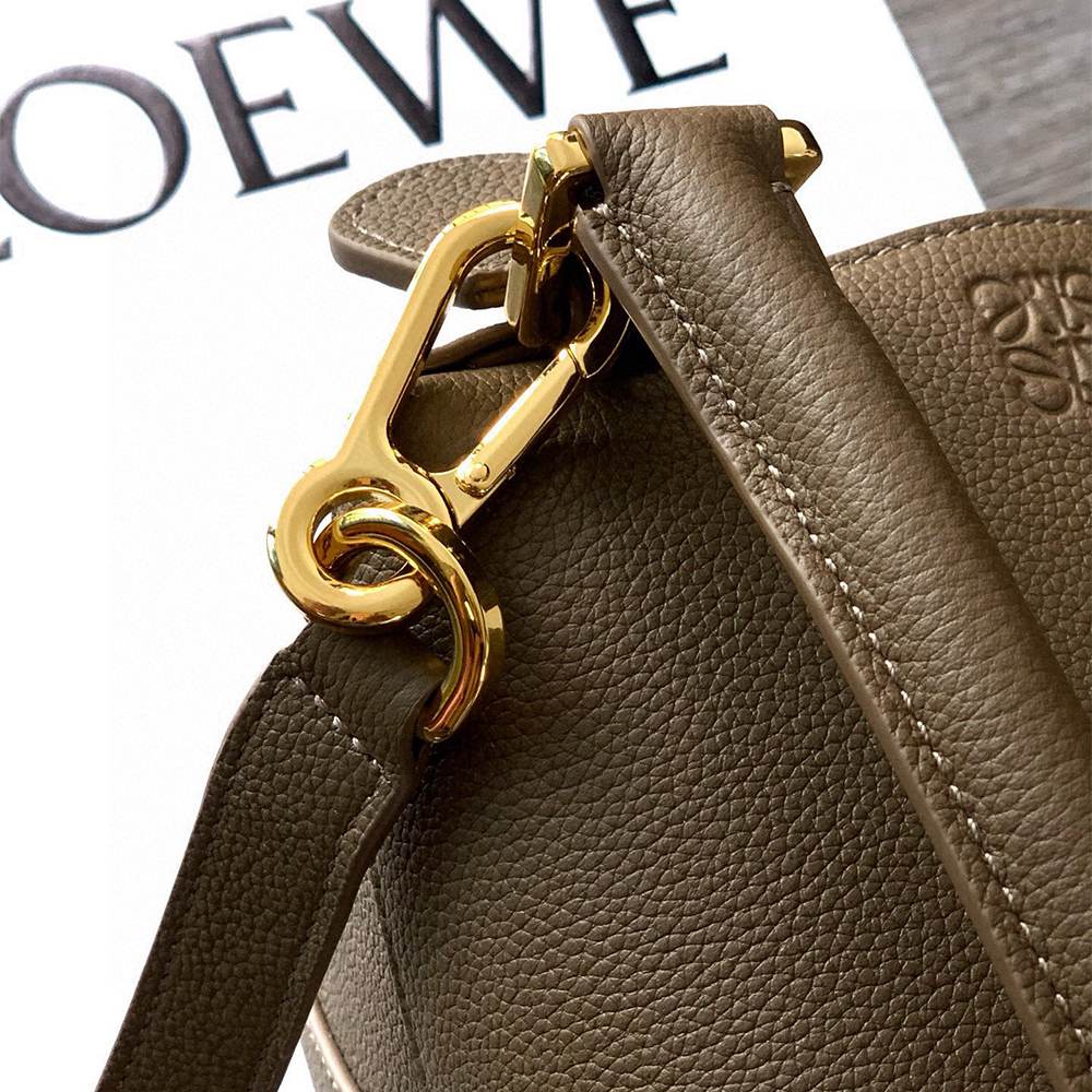 L0ew* Small Puzzle Edge bag in soft grained calfskin(HIGH-END GRADE)