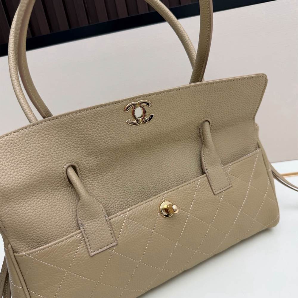 Ch**el Small Shopping Bag(HIGH-END GRADE)