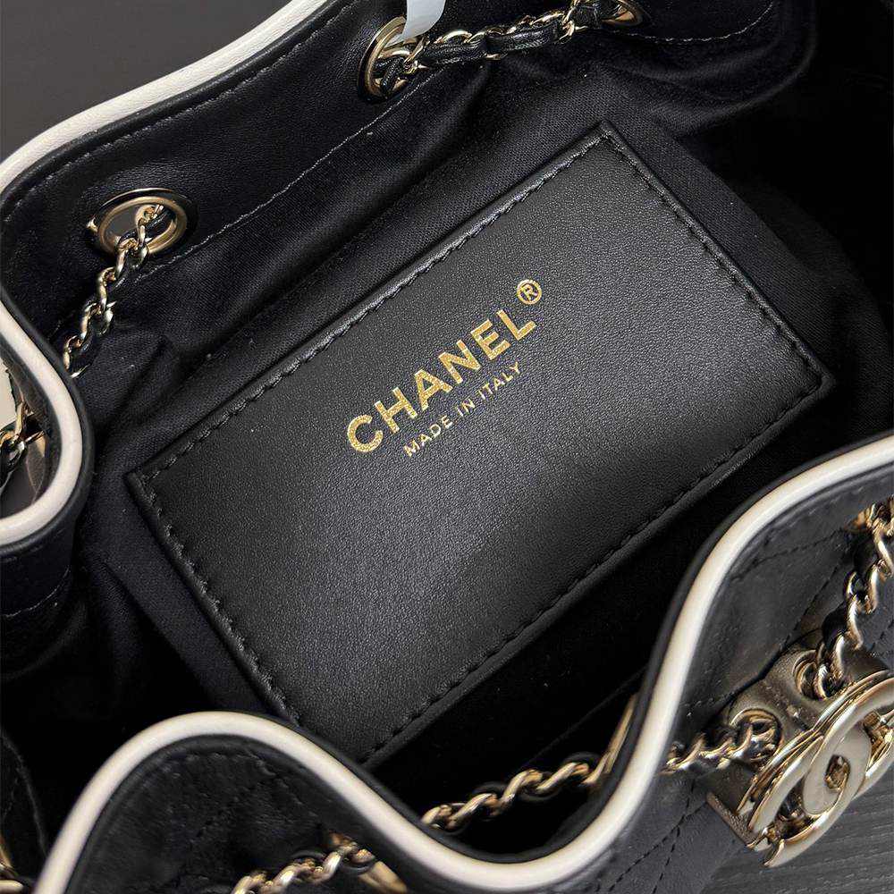 Ch**el 25 Mini Handbag(HIGH-END GRADE)