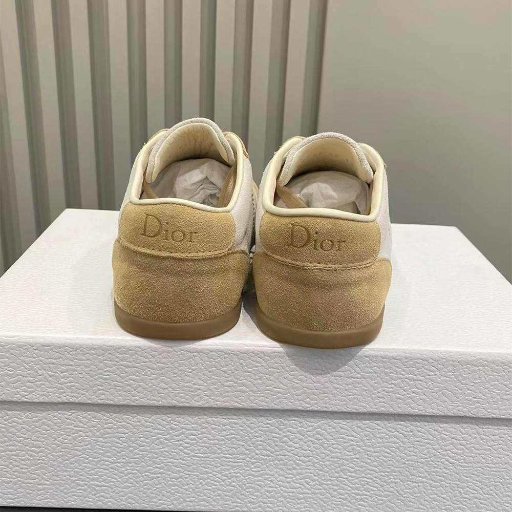 D10r Ribbon Sneaker