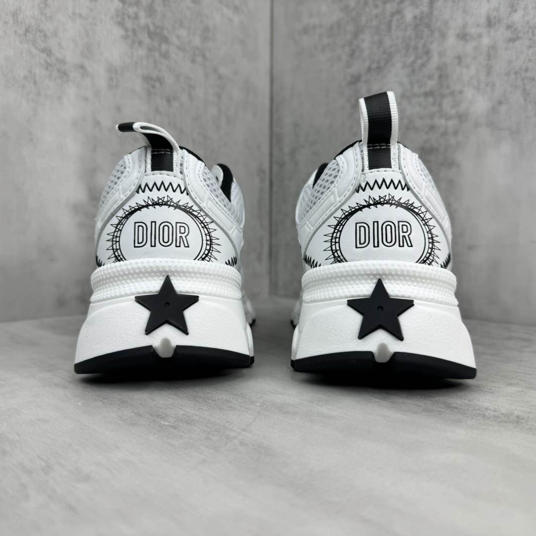 D10r Chrono Sneaker