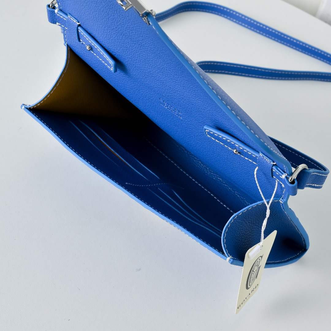 G09ard Chypre Wallet-Pouch