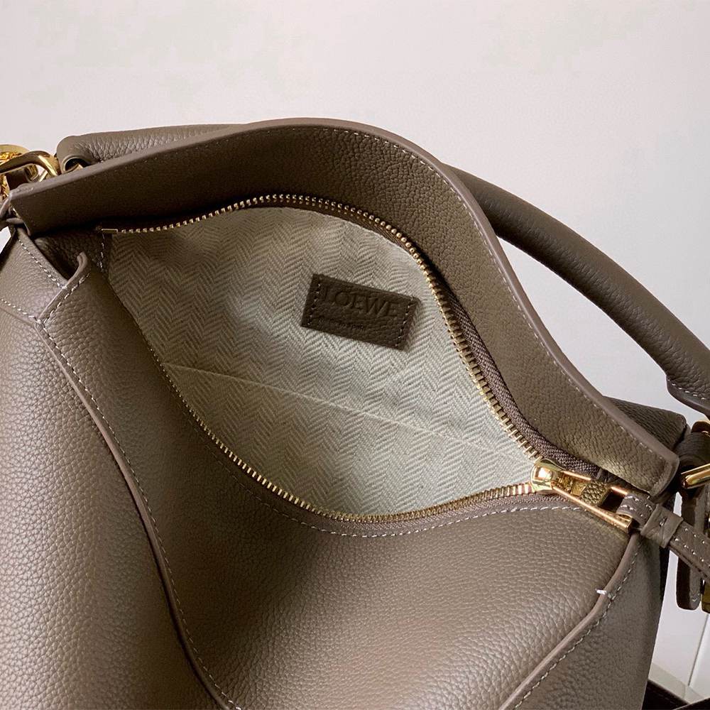 L0ew* Small Puzzle Edge bag in soft grained calfskin(HIGH-END GRADE)