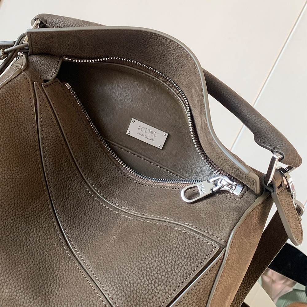 L0ew* Small Featherlight Puzzle bag in grained nubuck(HIGH-END GRADE)