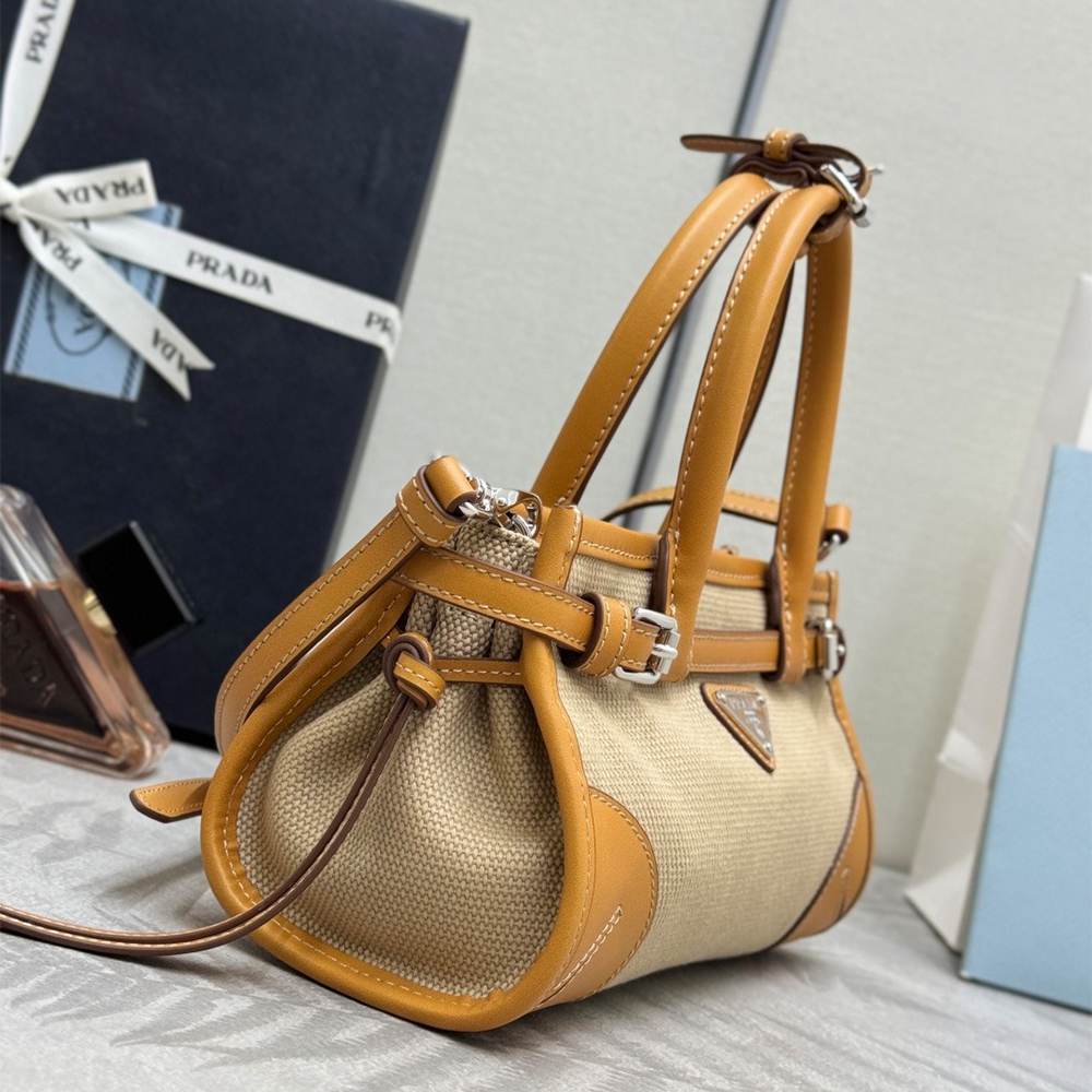 Pra*a Bonnie small linen and leather handbag(HIGH-END GRADE)