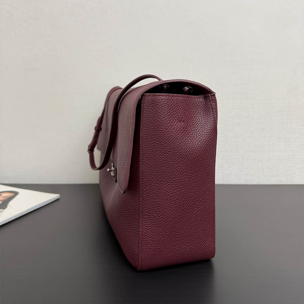 Ch**el Maxi Flapbag(HIGH-END GRADE)