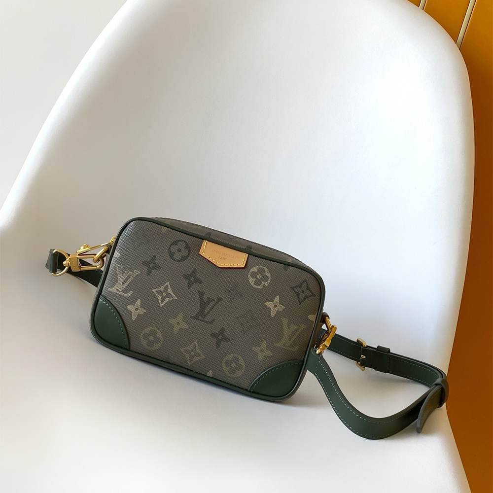 LV Trocadéro Wearable Wallet