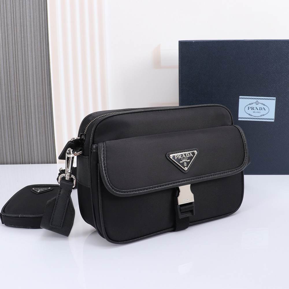 Pra*a Re-Nylon and Saffiano leather shoulder bag(HIGH-END GRADE)