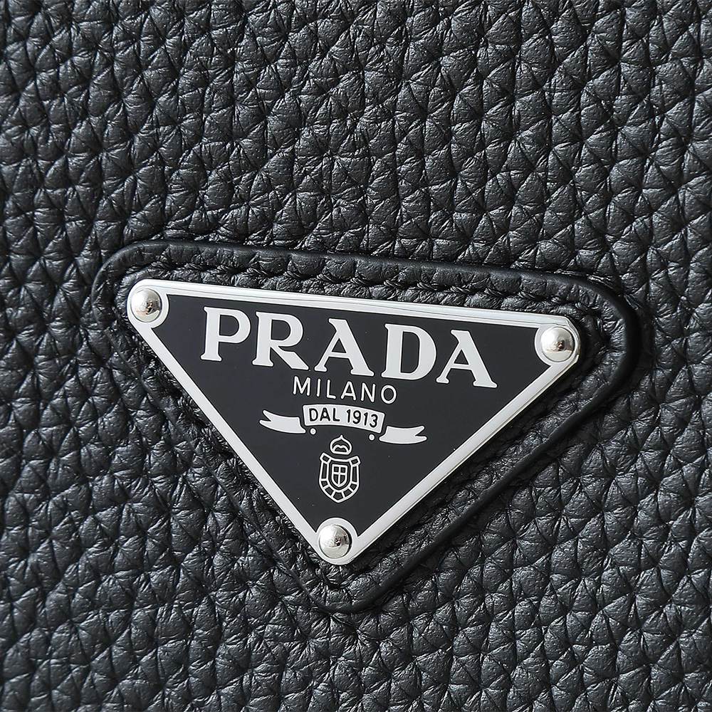 Pra*a Leather shoulder bag(HIGH-END GRADE)