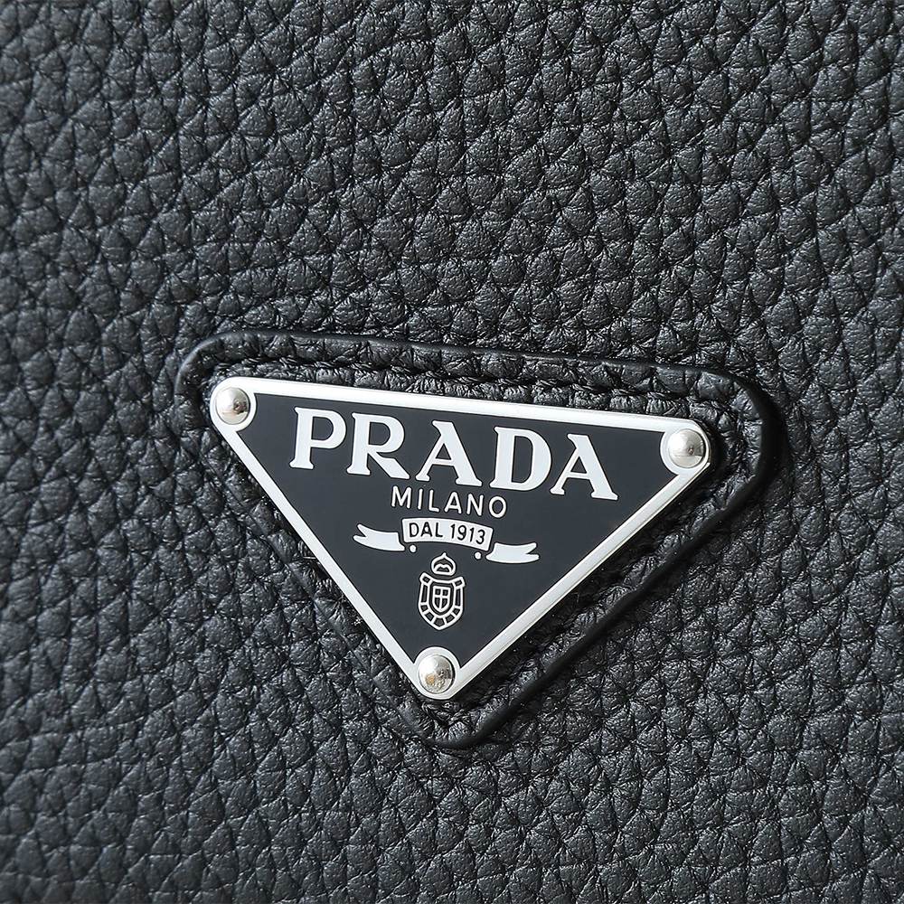 Pra*a Leather shoulder bag(HIGH-END GRADE)