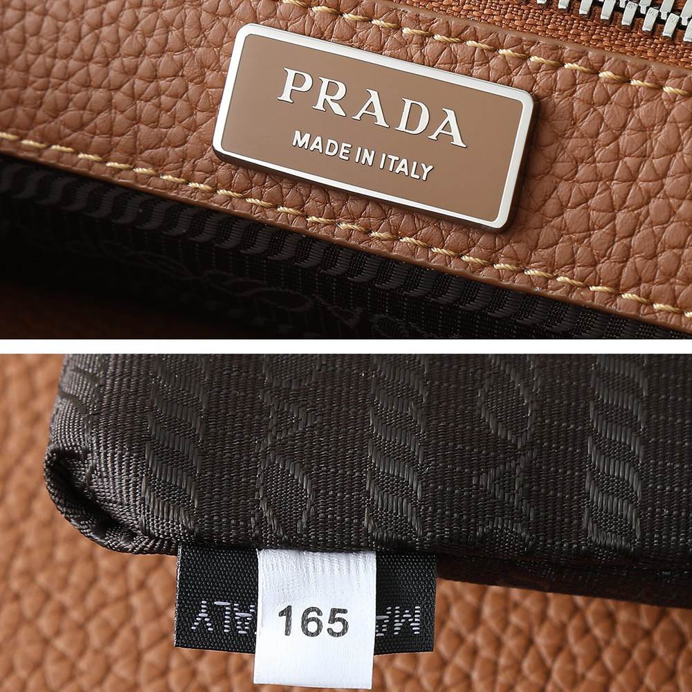 Pra*a Leather shoulder bag(HIGH-END GRADE)